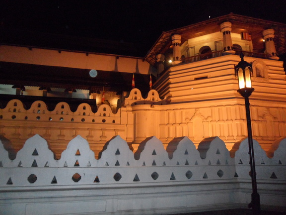 Kandy-temple2